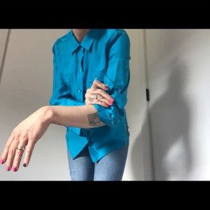 Tommy Bahama Vintage Button Down Blouse Adjustable Three Quarter Sleeve